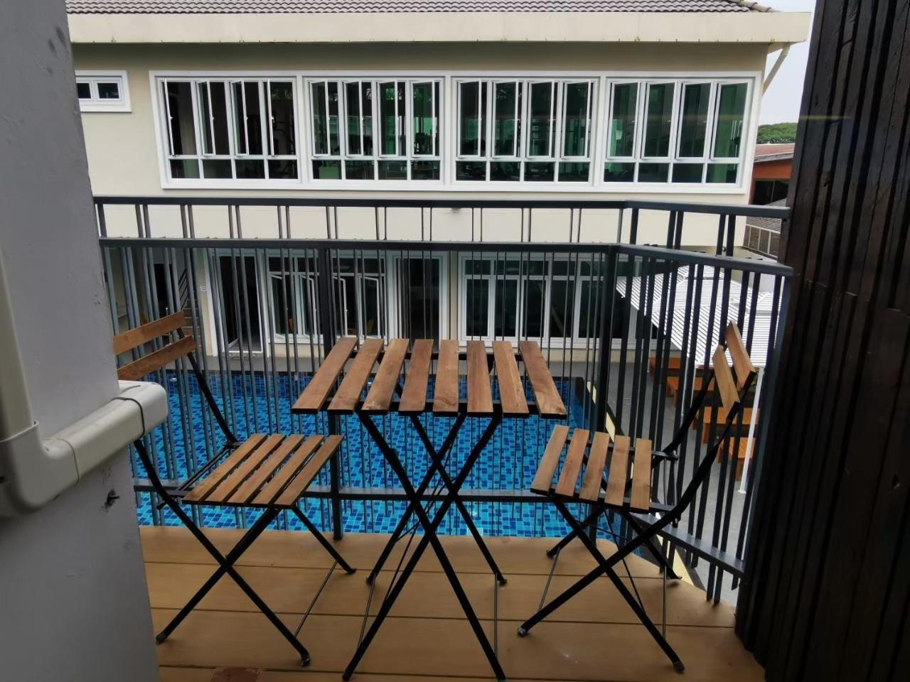 Buritel Hotel Buriram Zimmer foto